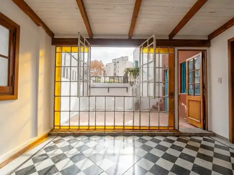 Depto Tipo Casa 4 ambientes con 2 baños