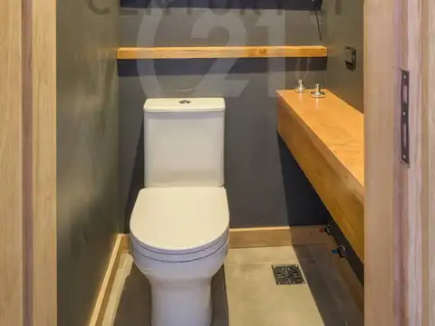 VENTA CASA SAN MARTIN DE LOS ANDES . BARRIO RINCON RADALES  ¡PROPIEDAD FINANCIADA!  A ESTRENAR.