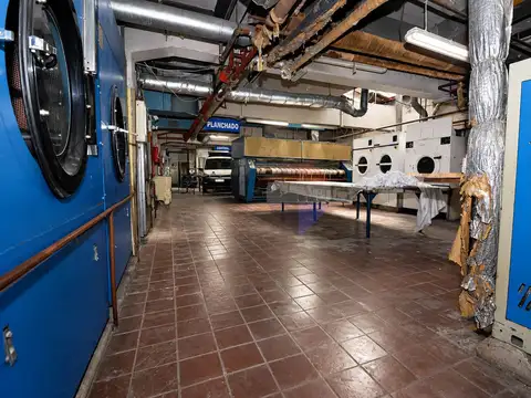 Local en Venta en Mercado Modelo Y Bolívar, USD 599.000