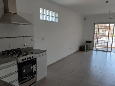 EN ALQUILER | DPTO 1 DORMITORIO CON COCHERA | FUNES CENTRO