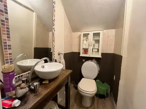 Depto Tipo Casa 4 ambientes con 2 baños