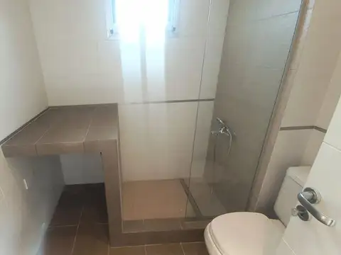 MONOAMBIENTE AL FRENTE A ESTENAR/BALCON Y TERRAZA