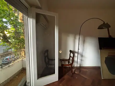Departamento 2 ambientes con balcón y patio – Santos Dumont al 4400 Chacarita (sin expensas)