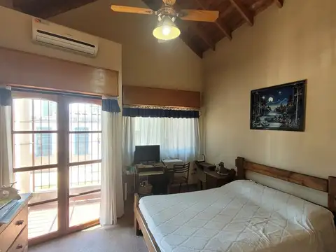 Depto Tipo Casa en Venta 26 años