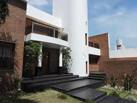 Agustín Garzón 3500