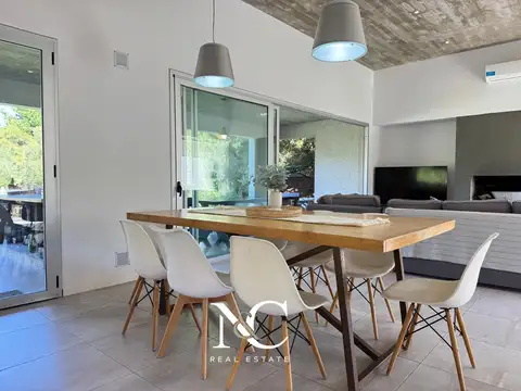 Casa en venta en Costa Esmeralda Gas natural Pileta