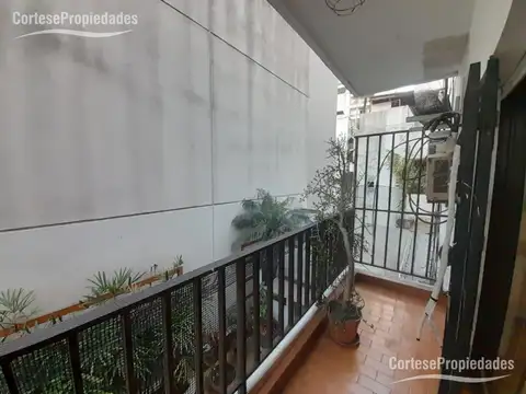 Departamento 4 ambientes con 2 baños