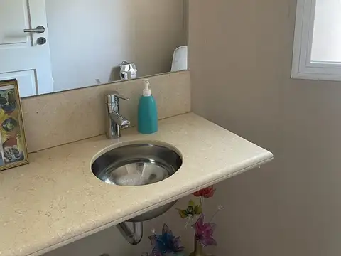 Departamento en Alquiler con 1 cocheras