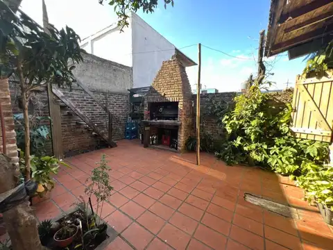 Venta de casa en Ricardo Rojas Talar 4 ambientes con patio y pileta Tigre