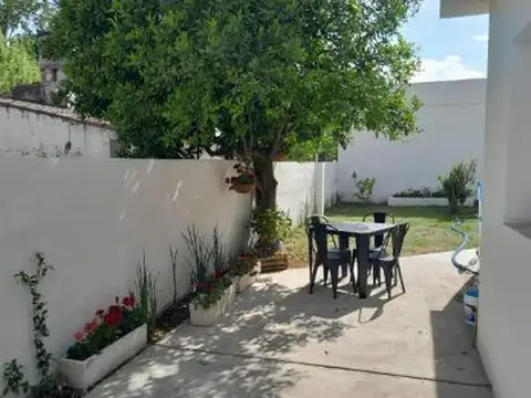 Casa en venta - 3 Dormitorios 2 Baños - Río Ceballos