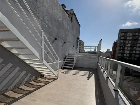 Crámer 3500, Piso 2