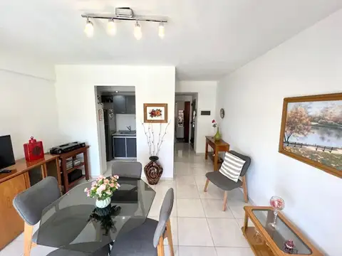 VENTA DPTO 2 AMB EXCELENTE UBICACION CON COCHERA