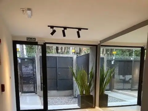 Apartamento en alquiler c/ cochera en Buceo