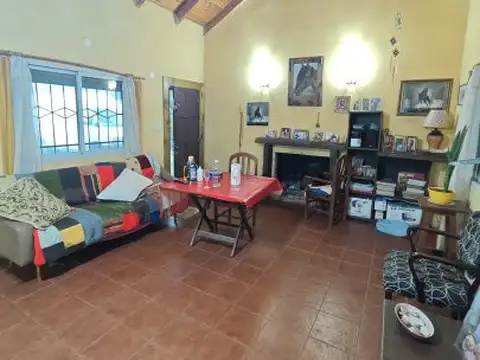 Casa en Venta con 1 cochera