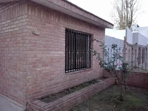 Casa en Venta en Alto Alberdi, USD 79.000