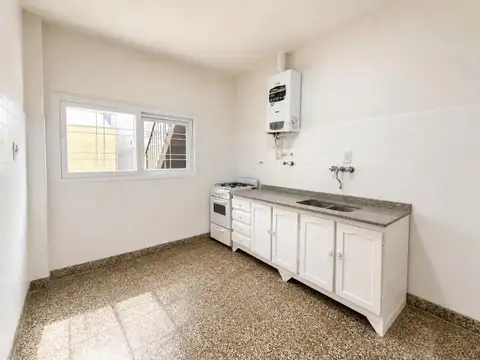 Depto Tipo Casa 3 ambientes con 1 baño