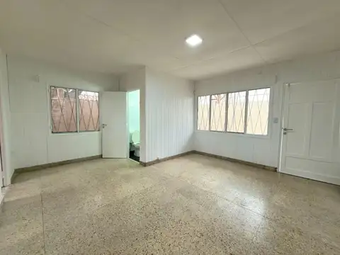 PH de 3 ambientes con patio y terraza