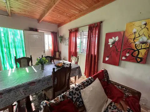 Casa 2 ambientes con 1 baño