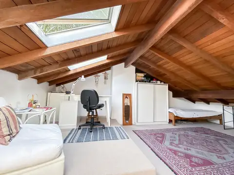 Depto Tipo Casa en Venta de 5 ambientes