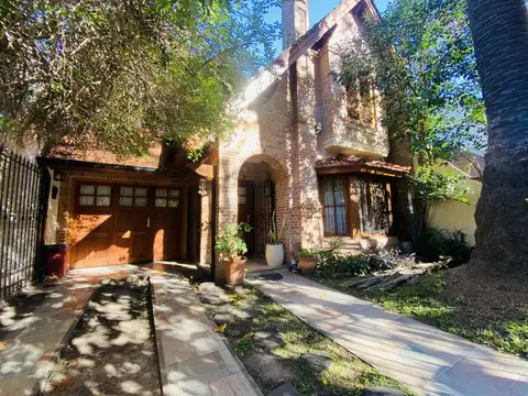 Casa - Venta - Argentina, Tres de Febrero - Nuestra Señora de la Merced 4550