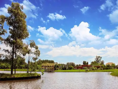 Terreno en Venta en Fincas de San Vicente, USD 42.000