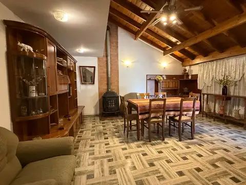 Depto Tipo Casa en Venta de 4 ambientes