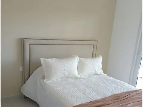 Departamento Dúplex de 2 dorm. + Cochera y baulera