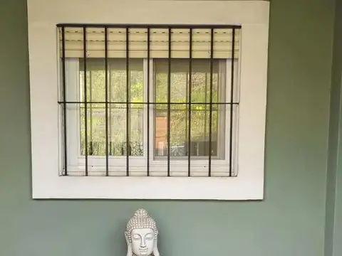 Casa en venta c/ cochera en Del Viso