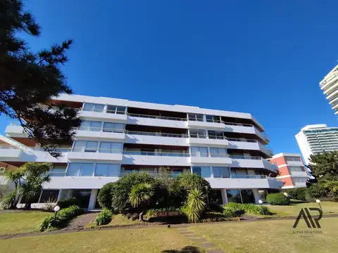 Apartamento en alquiler de temporada 3 dormitorios en Playa Mansa