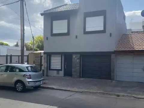 Chalet En Venta En Ramos Mejia Sur