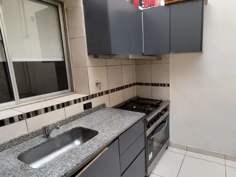Depto Tipo Casa en Venta en Parque Avellaneda, USD 148.000