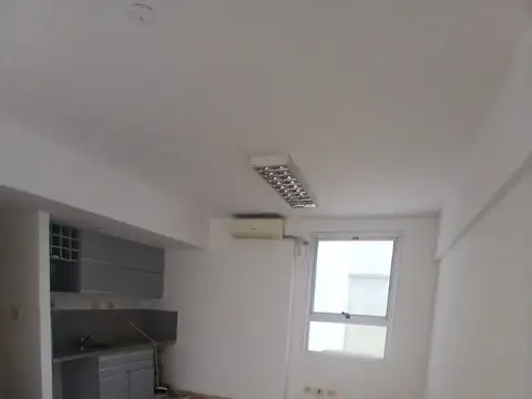 Tres Arroyos 800, Piso 7