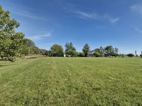 Venta Lote de 3760m2 Barrio privado Carmelo Golf 