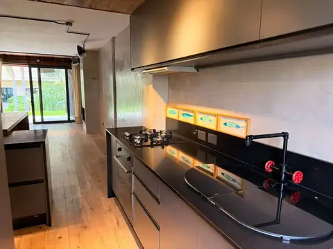 Depto Tipo Casa en Alquiler de 3 ambientes