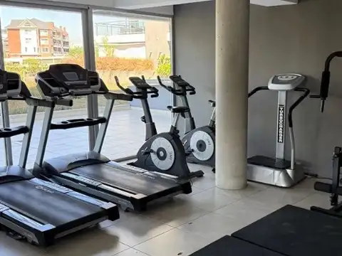 Departamento en Alquiler con 1 cocheras