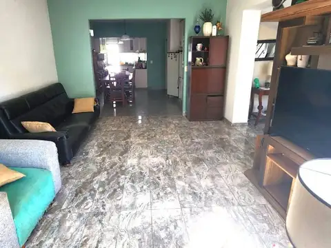 LA CAUTIVA