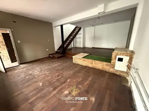 Casa en Alquiler en Alberdi, $ 1.500.000