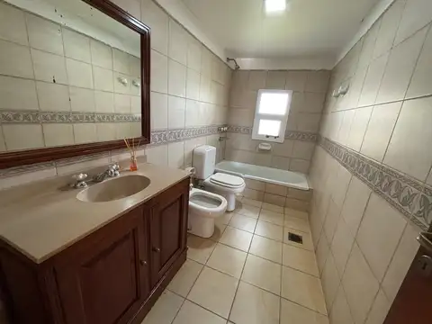 Casa en Alquiler de 3 dormitorios