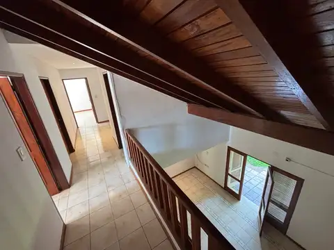 Casa en Alquiler de 3 dormitorios