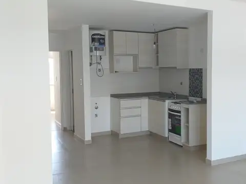 Departamento en Alquiler en Monte Castro, $ 650.000