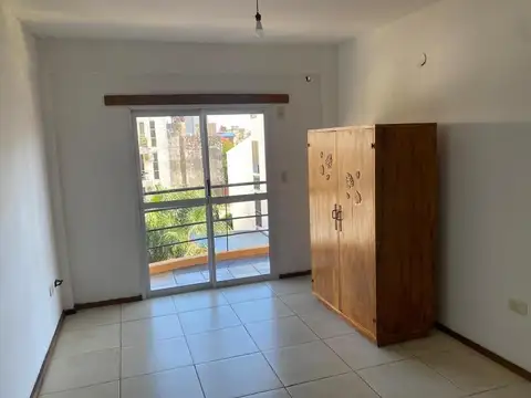 ALQUILO MONOAMBIENTE EN CENTRO DE POSADAS