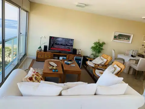 Arica 100, Piso 7