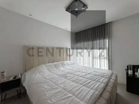 Casa en Venta en Barrio Parque Leloir, USD 215.000
