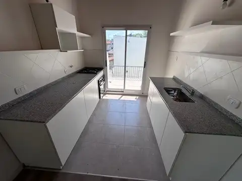 Depto Tipo Casa 3 ambientes con 1 baño