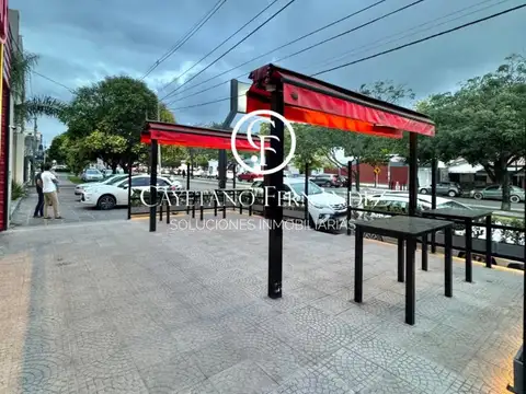 Avenida Reyes Católicos 1555