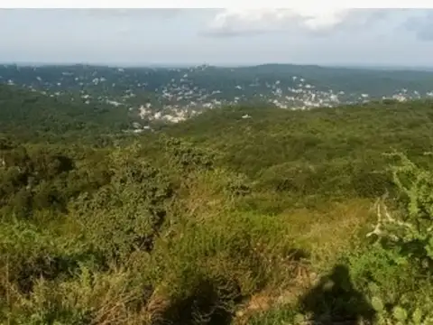 Venta gran terreno en las sierras rio ceballos
