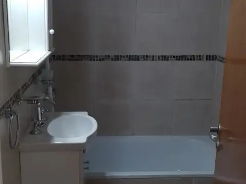 Departamento en Alquiler en Caseros, $ 550.000