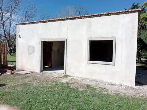 Casa 3 ambientes con 1 baño