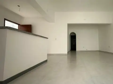 PH EN VENTA TOLOSA 2 DORMITORIOS COCHERA Y PATIO