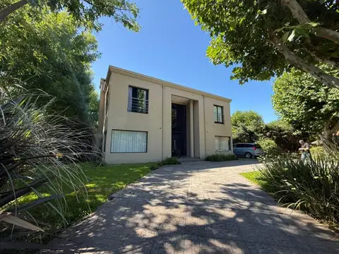 Casa  en Venta en Bermudas, Pilar, G.B.A. Zona Norte